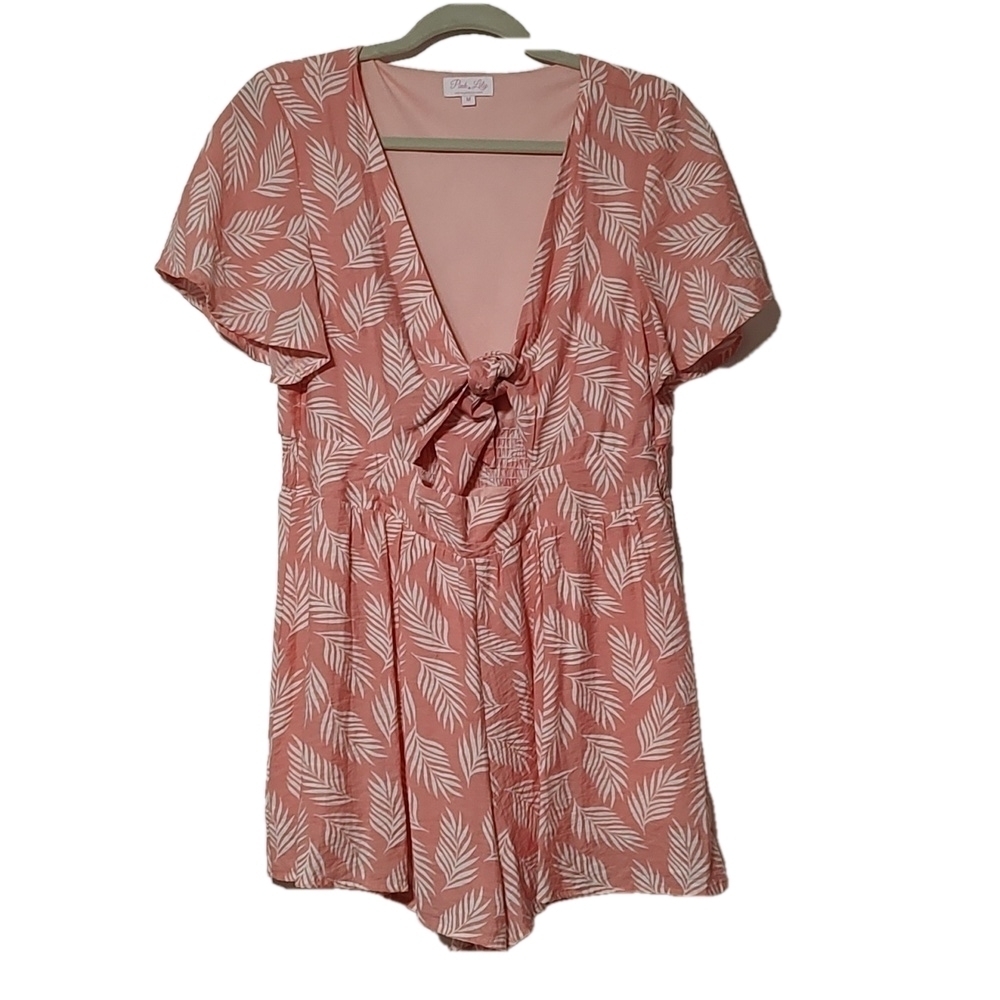 Pink Lily Pink and White Tropical Print Romper Size M